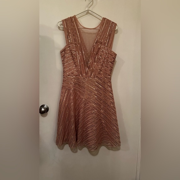 BCBGMAXAZRIA Aniya Dress NWOT - Picture 5 of 11